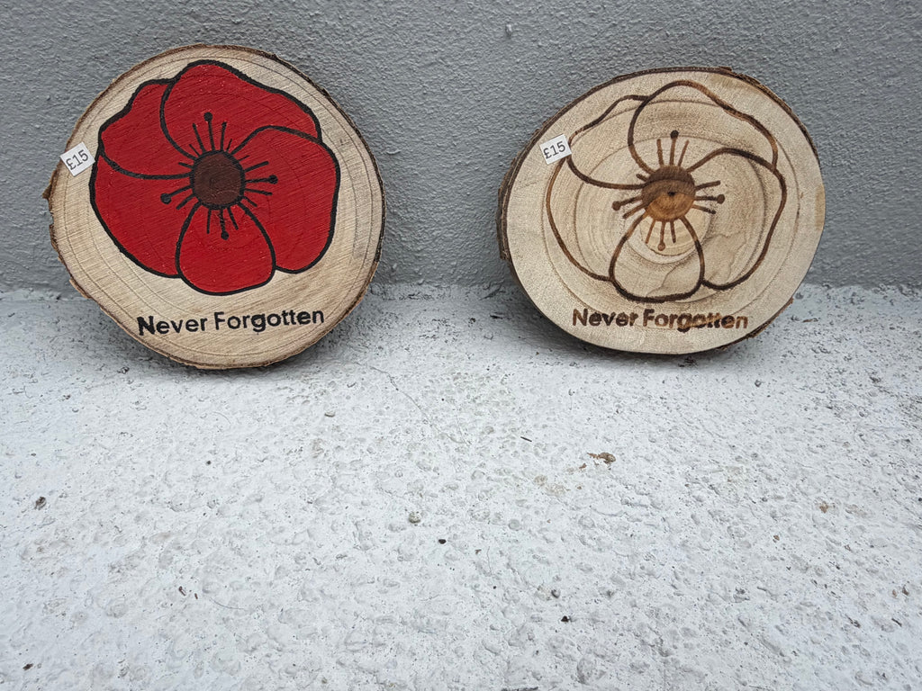 Remembrance Day Poppy Wood Slice Decors – "Never Forgotten"