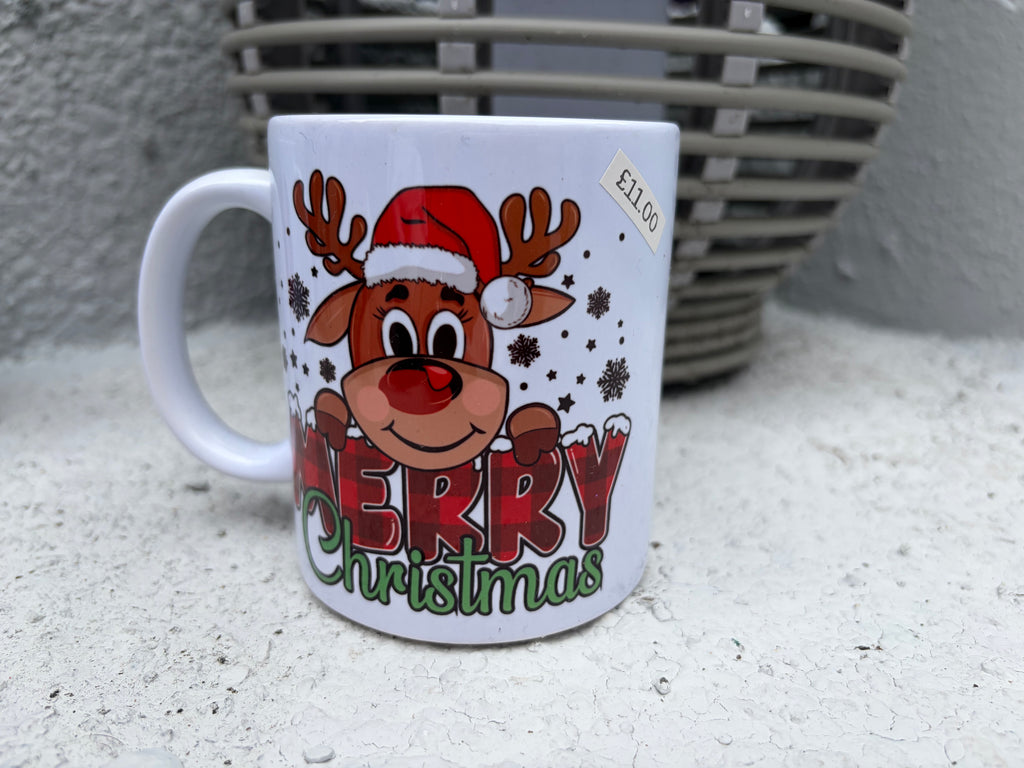Adorable "Merry Christmas" Reindeer Mug – Festive Holiday Decor